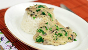 Dairy-Free Creamless Mushroom Cream Sauce