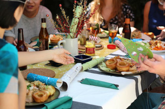 How to Make Health a Year-Round Lifestyle (and Still Enjoy Holiday Dinners)