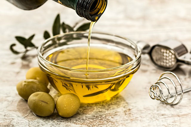 How to Cook with Fats and Oils for the Healthy Eater