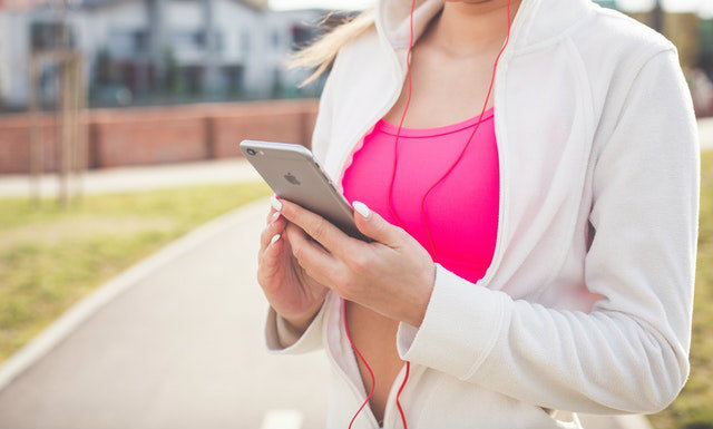 Distracted Exercise: Why It Can Be Bad for You and How to Avoid It
