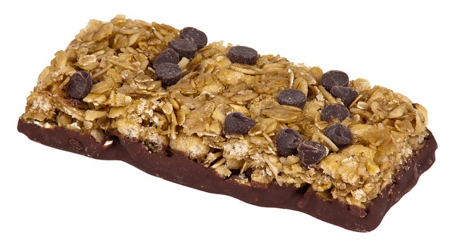 Why You Need to Rethink Your "Healthy" Bar Eating Habit