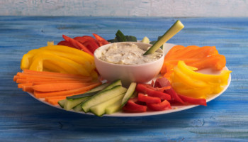 Za'atar Dip and Crunchy Veggies