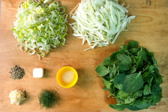 Weeknight Shrimp with Fennel, Spinach, and Leek