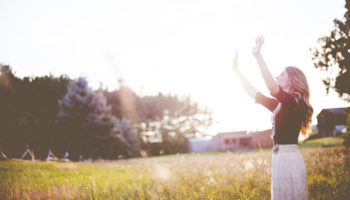Everything You Need to Know About Gratitude (And How It Makes Life Better)