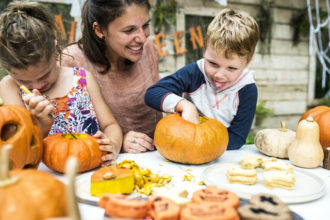 How to Have a Healthy Thanksgiving (and Still Have Room for Pie)