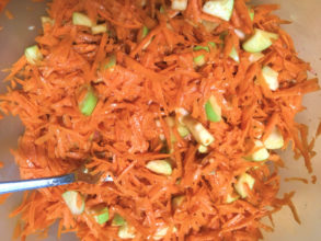 Carrot Apple Salad with Vinaigrette