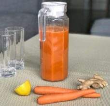 Carrot Ginger Juice (No Juicer Required)