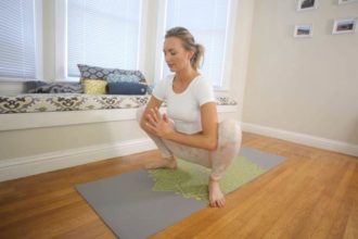 5 Easy Yoga Poses to Help Your Tight Hips